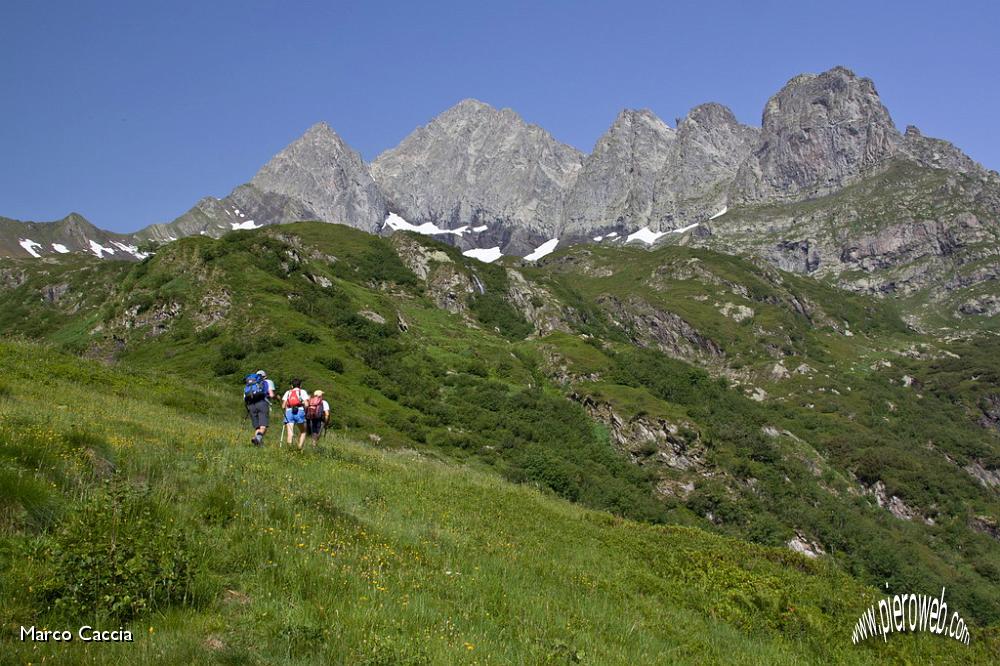 06_Ai piedi della Nord del Diavolo di Tenda.JPG